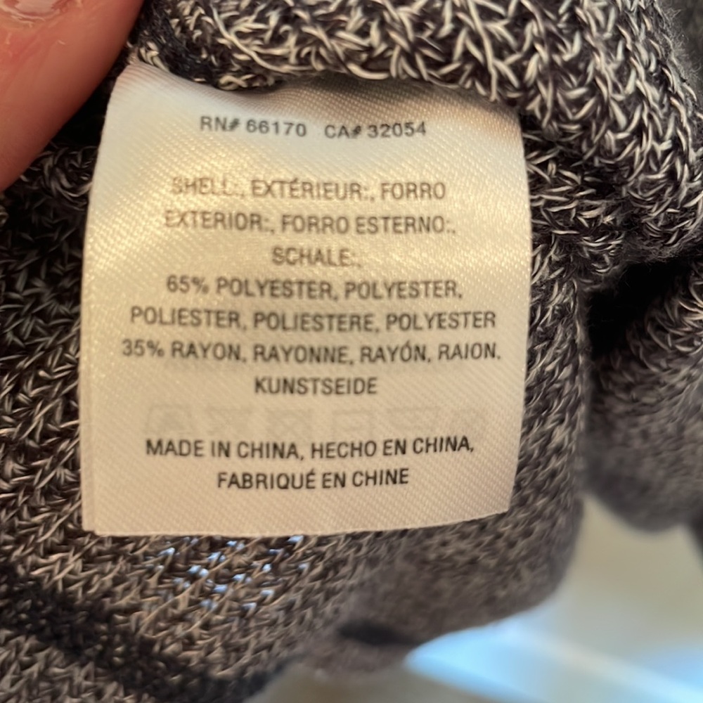 Anthropology Brand "Deletta" Cold Shoulder Knit Top- NWOT - Picture 10 of 11
